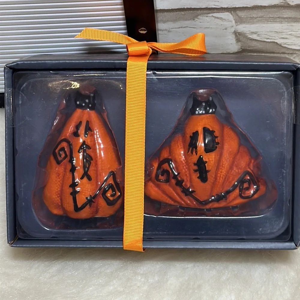 BLUE SKY Pumpkin Hand Crafted Hand Painted Salt & Pepper Set.